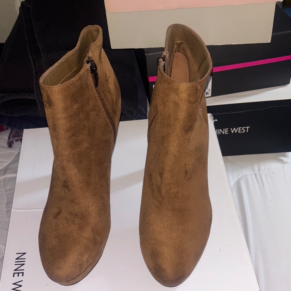 Nine West Women's Tan Ankle Booties